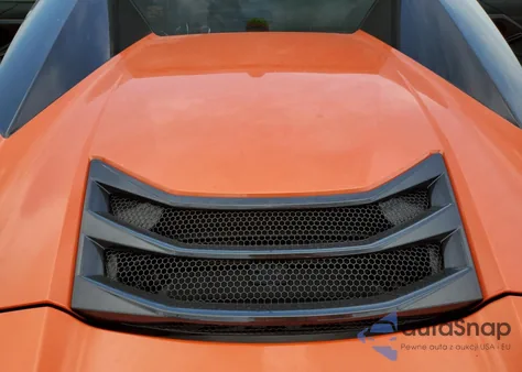 2025 Chevrolet Corvette Stingray 2Lt from USA, damaged, VIN 1G1YB3D42S5106587